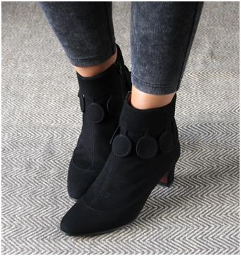Zapatos de Chie Mihara botin-de-chie-mihara-money-negro
