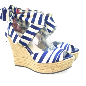 sandalia cuña alta cañamo ugg sandalia cuna alta canamo azul y blanco ugg lucianna