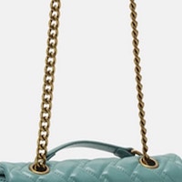 Bolso de Cadena Acolchado Turquesa de Kurt Geiger - Accesorio Declarativo | GalleryCarrile foto 7