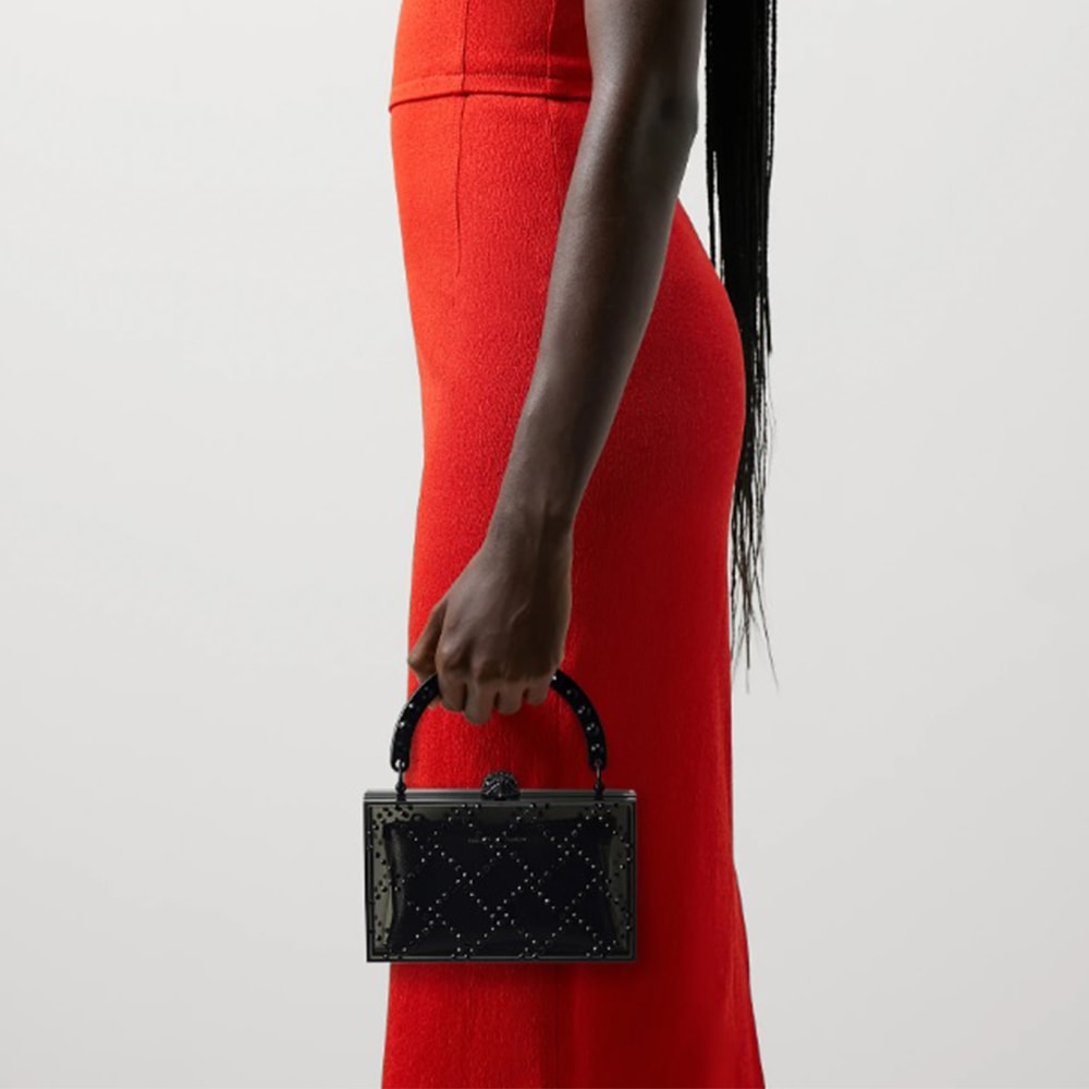 Descubre la Elegancia del Bolso de Mano con Pedrería Kurt Geiger | Gallery Carrile foto 2