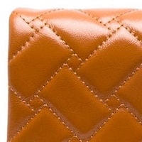 Bolso Kurt Geiger Kensington Acolchado Marrón | Estilo y Elegancia en Gallery Carrile foto 5