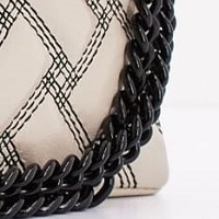 Bolso Kurt Geiger | Elegancia moderna con detalles trenzados foto 5