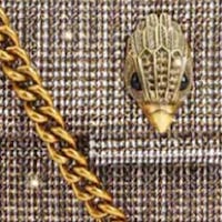 Bolso Kurt Geiger | Diseño sofisticado con detalles dorados foto 5