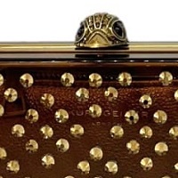 Bolso de mano Kurt Geiger con tachuelas doradas | Elegancia y estilo foto 4