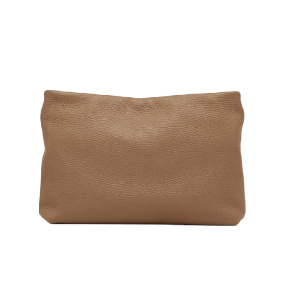 Bolso Gianni Chiarini en camel con cadena – Sofisticación y estilo versátil foto 3