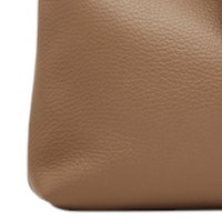 Bolso Gianni Chiarini en camel con cadena – Sofisticación y estilo versátil foto 5
