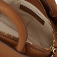 Bolso tote Karl Lagerfeld de piel cuero | Elegancia y estilo foto 6
