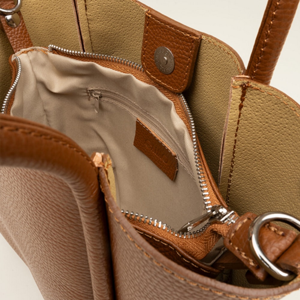 Bolso piel cuero doble asa Gaimo – Elegancia y funcionalidad foto 2