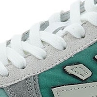 Con cordones
