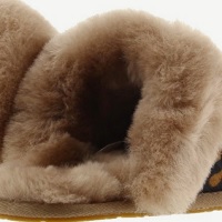Zapatilla de casa destalonada