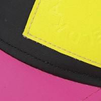 NEGRA, ROSA Y AMARILLO