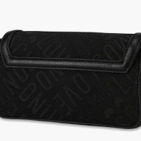 DE LA MARCA LOVE MOSCHINO