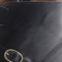 ¿BOTINES MARRONES O NEGROS?