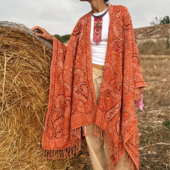 Poncho naranja lana mujer Poc a Poc Amoha 