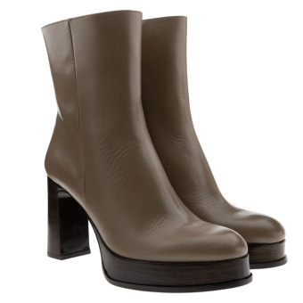 Botines piel taupe tacón y plataforma Zinda 2463-N