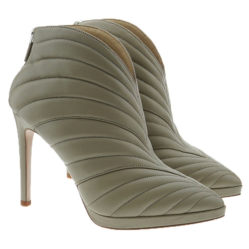 Botín tacón stiletto piel pespuntes Lola Cruz Hayat-107T14BK