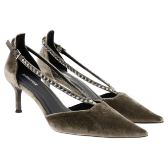 Zapatos tacón stiletto terciopelo topo y cristales Lola Cruz Miravella