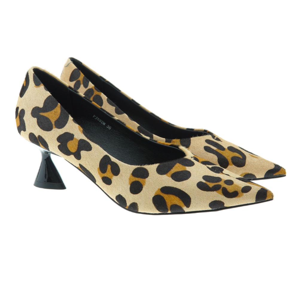 Zapato stiletto tacon bajo leopardo Jeannot PJ592