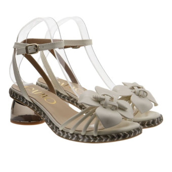 Sandalias piel beig flores Gaimo Raini