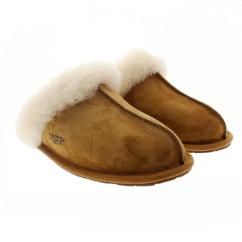 Zapatilla estar por casa destalonada nobuck Ugg Scuffette