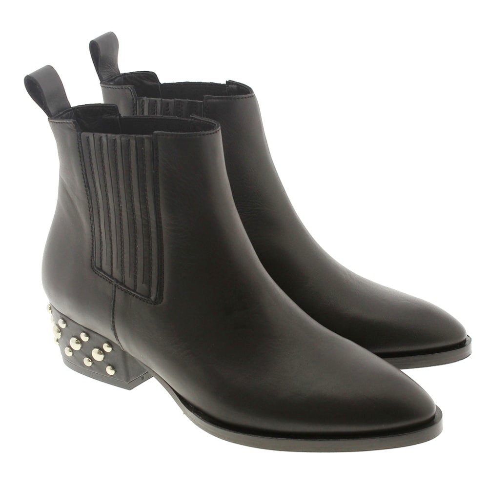 Botín negro tacón tachas Toral TL-10967