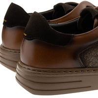 Zapatillas casual hombre marrones de piel Calce | Carrilé foto 7