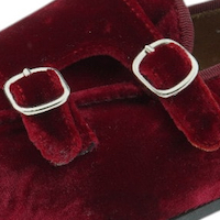 Blucher Zapatos Mujer Dos Hebillas Terciopelo Rojo – Estilo y Sofisticación foto 6