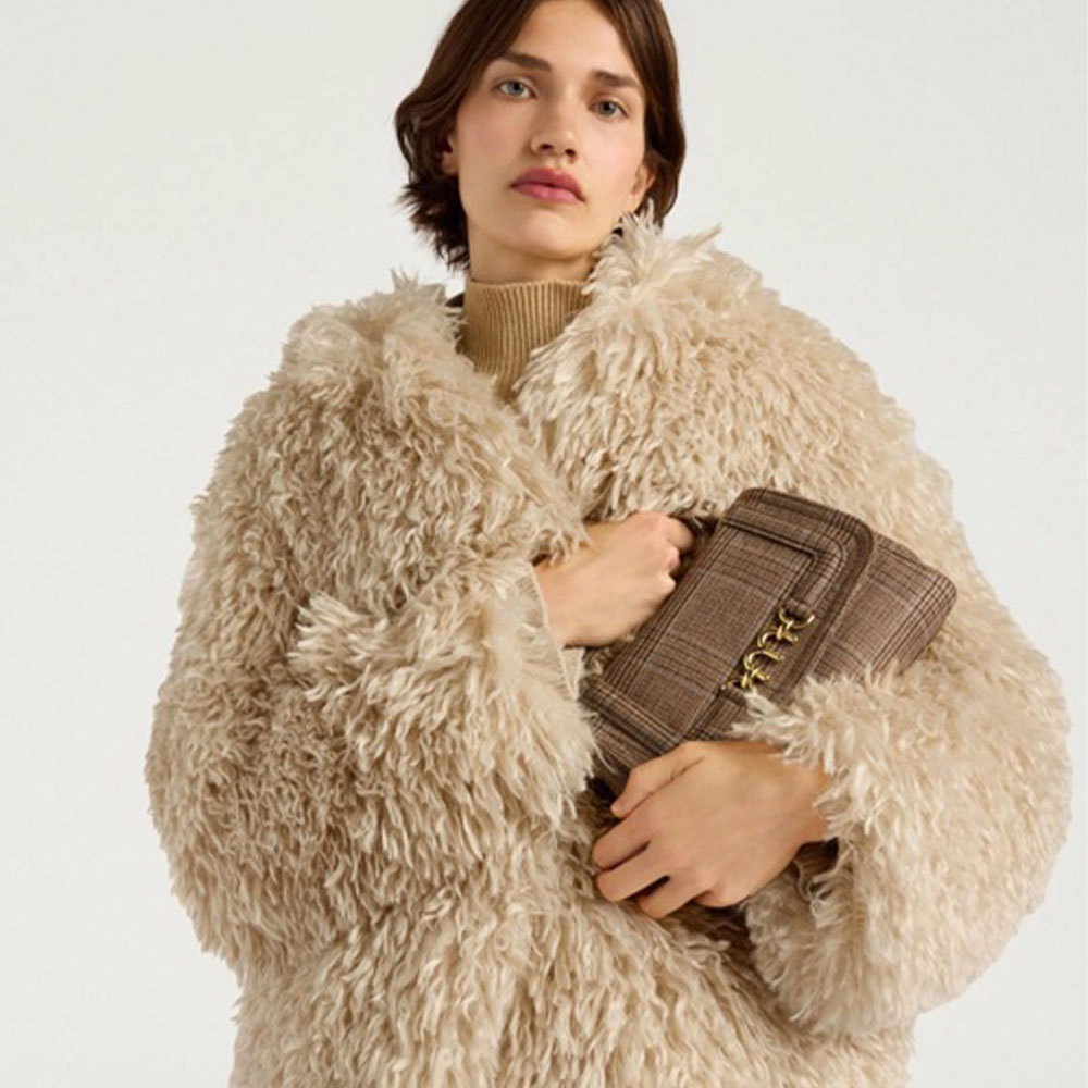 Abrigo pelo beige mujer – Momoni foto 2