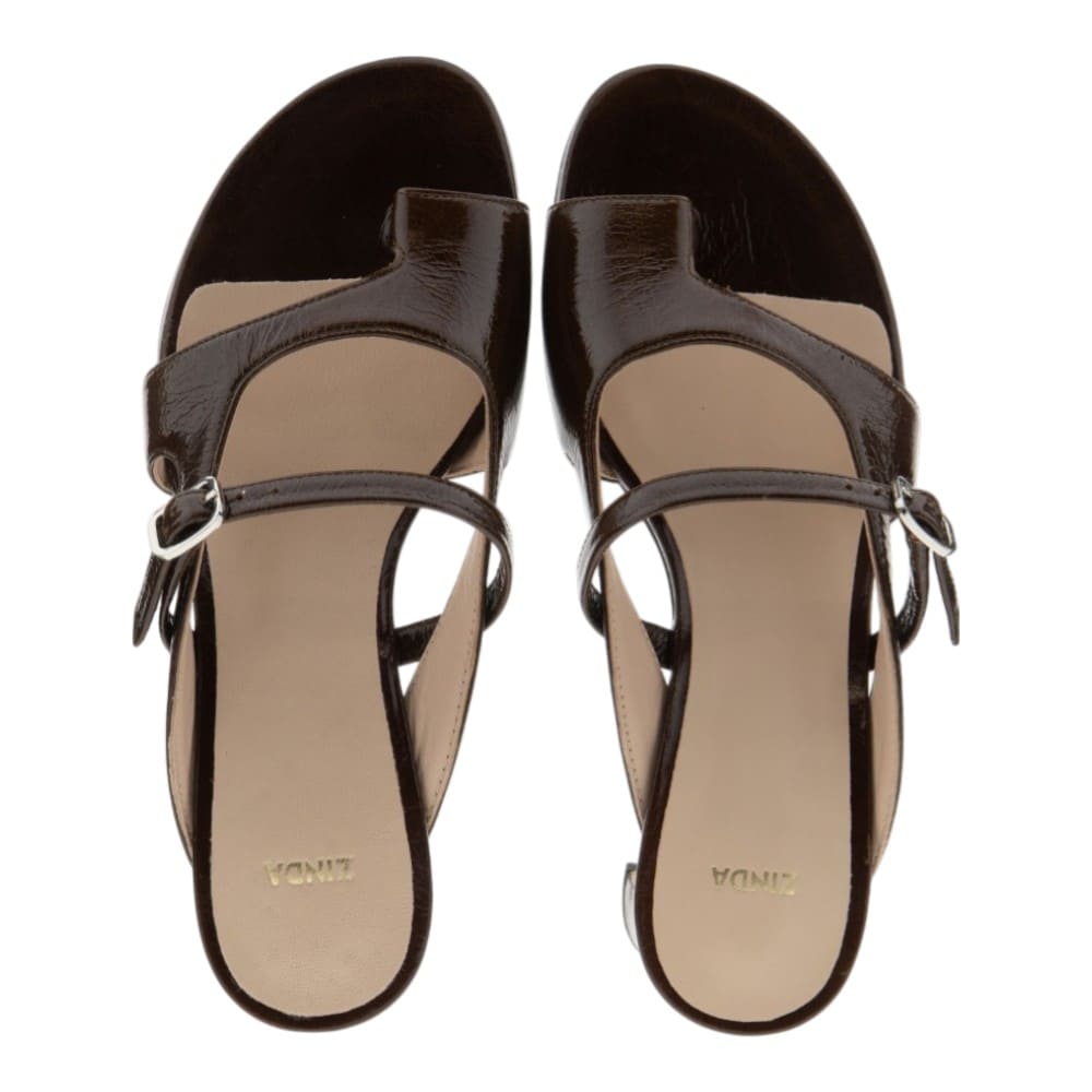 Sandalias charol marrón tacón bajo Zinda foto 2