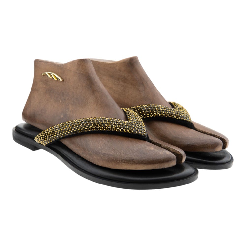 Sandalias dedo mujer pedrería dorada Caryatis 60032