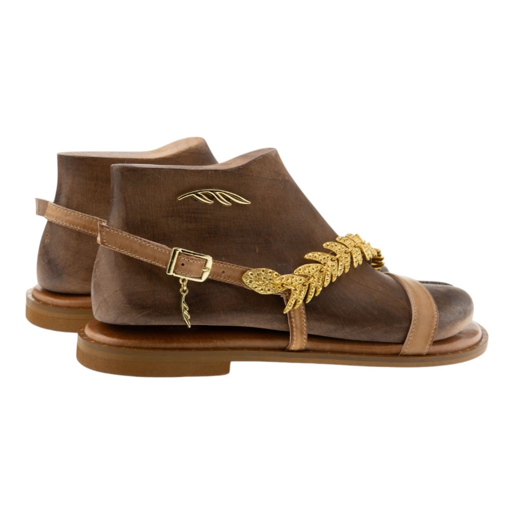 Compra Sandalias Romanas Caryatis Camel y Oro - Elegancia y Confort foto 4