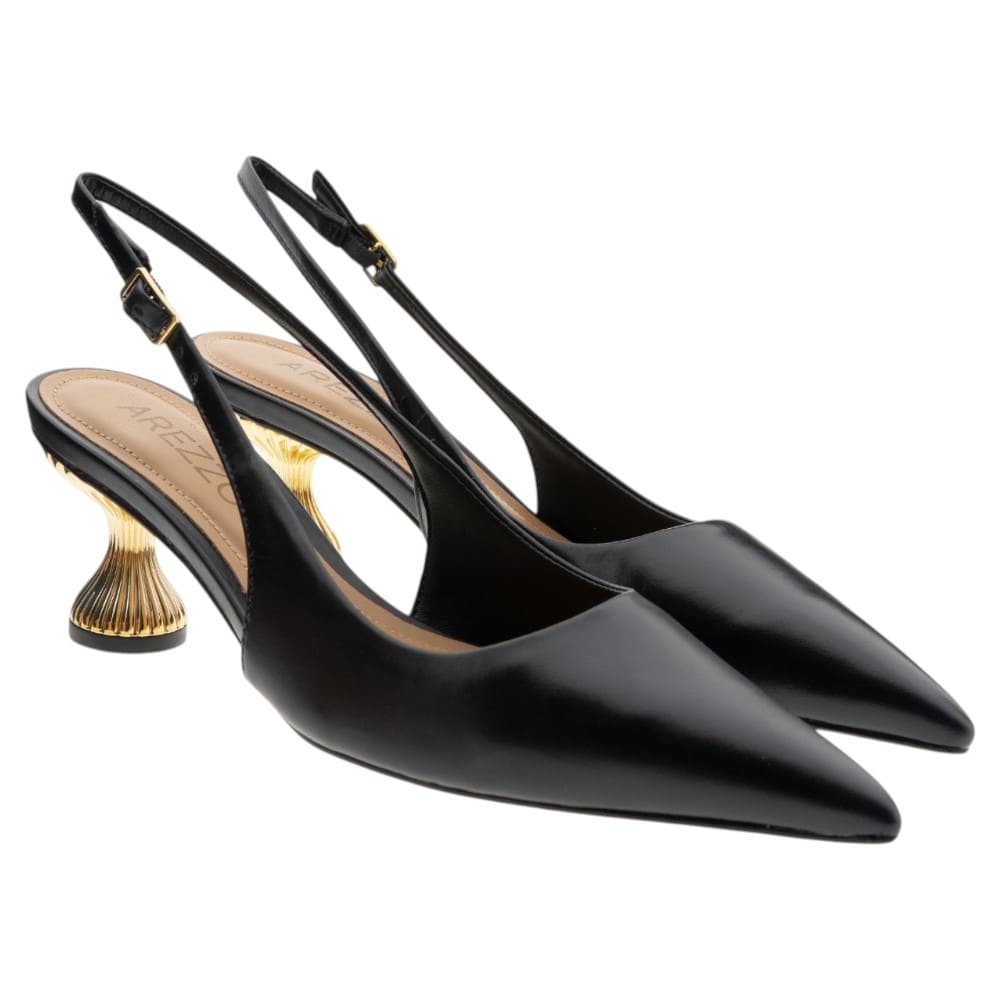 Zapato negro destalonado tacón dorado Arezzo A141440001