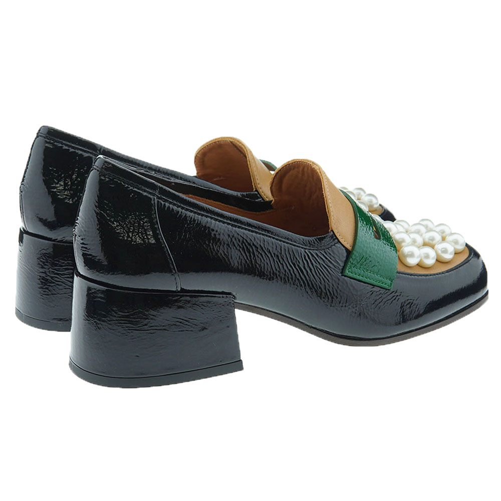 Zapato salón tipo mocasín perlas Chie Mihara Bala foto 4