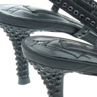 Tacones destalonados con adornos negros de Kurt Geiger | GaleríaCarrile foto 7