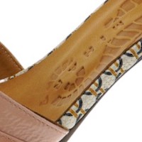 Sandalias Estampadas de Charol Chie Mihara - Elegancia Exclusiva | Galería Carrile foto 6