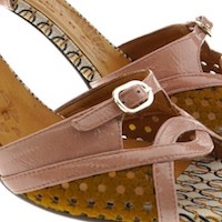 Sandalias Estampadas de Charol Chie Mihara - Elegancia Exclusiva | Galería Carrile foto 7