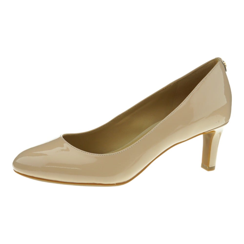 Elegancia Clásica con Stilettos Nude Charol Michael Kors | Carrile foto 3