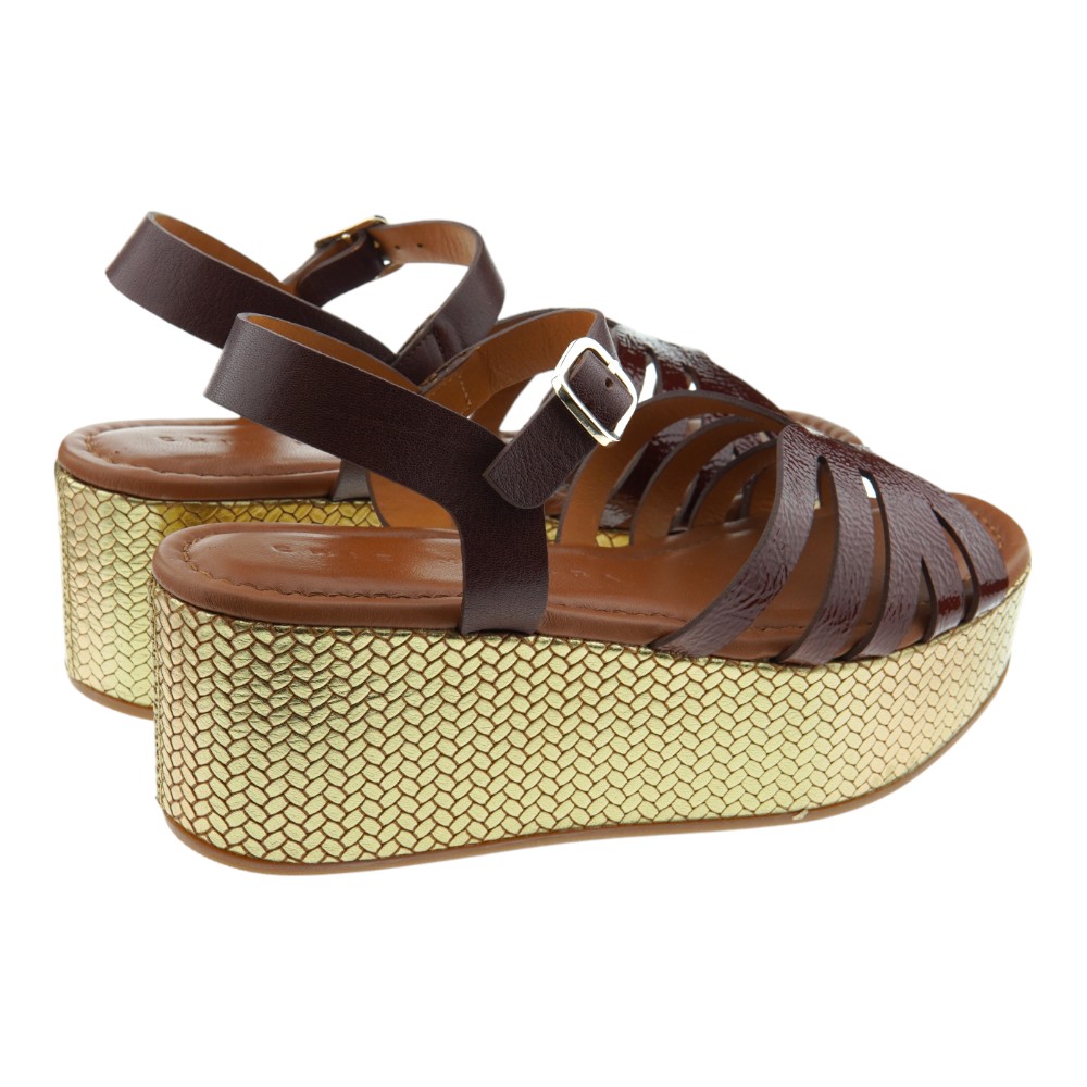 Sandalias Chie Mihara de Plataforma con Textura Dorada – Galería Carrile foto 4