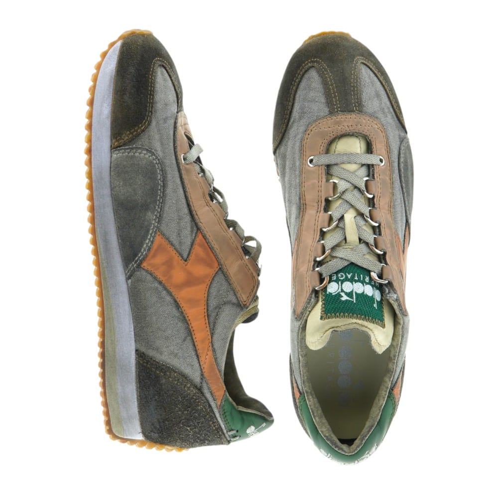 Sneakers Beige para Hombre Diadora | Gallery Carrile foto 2