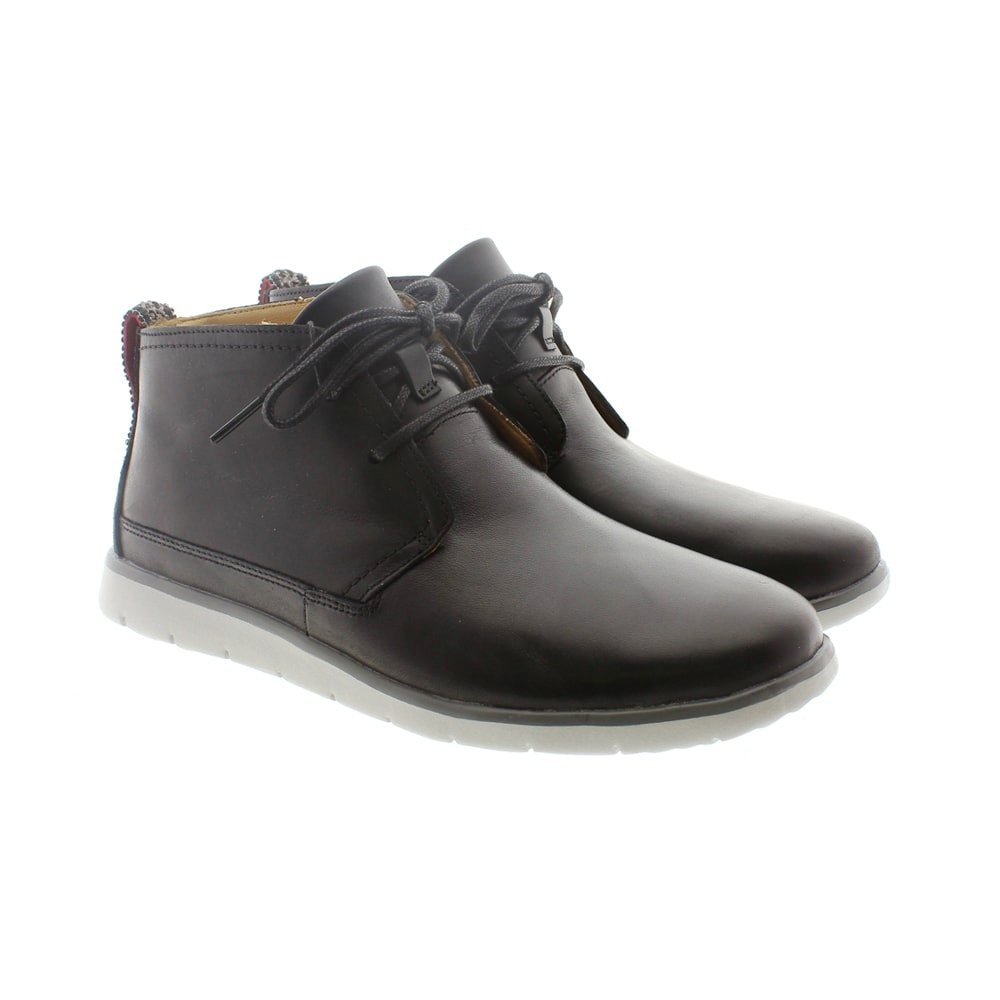 Botines cordones caballero Ugg Freamon 