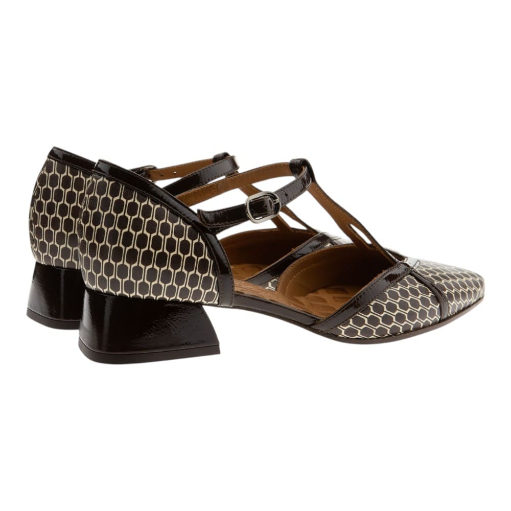 Zapato tacón bajo estampado marrón hebilla Chie Mihara foto 4