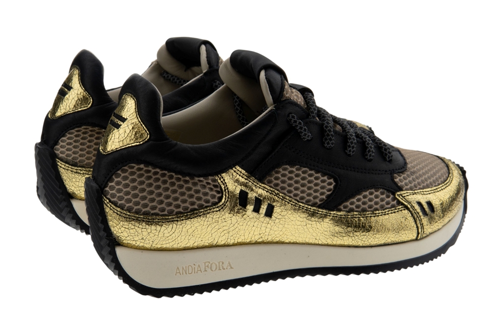 Sneakers doradas mujer – Andia Fora foto 4