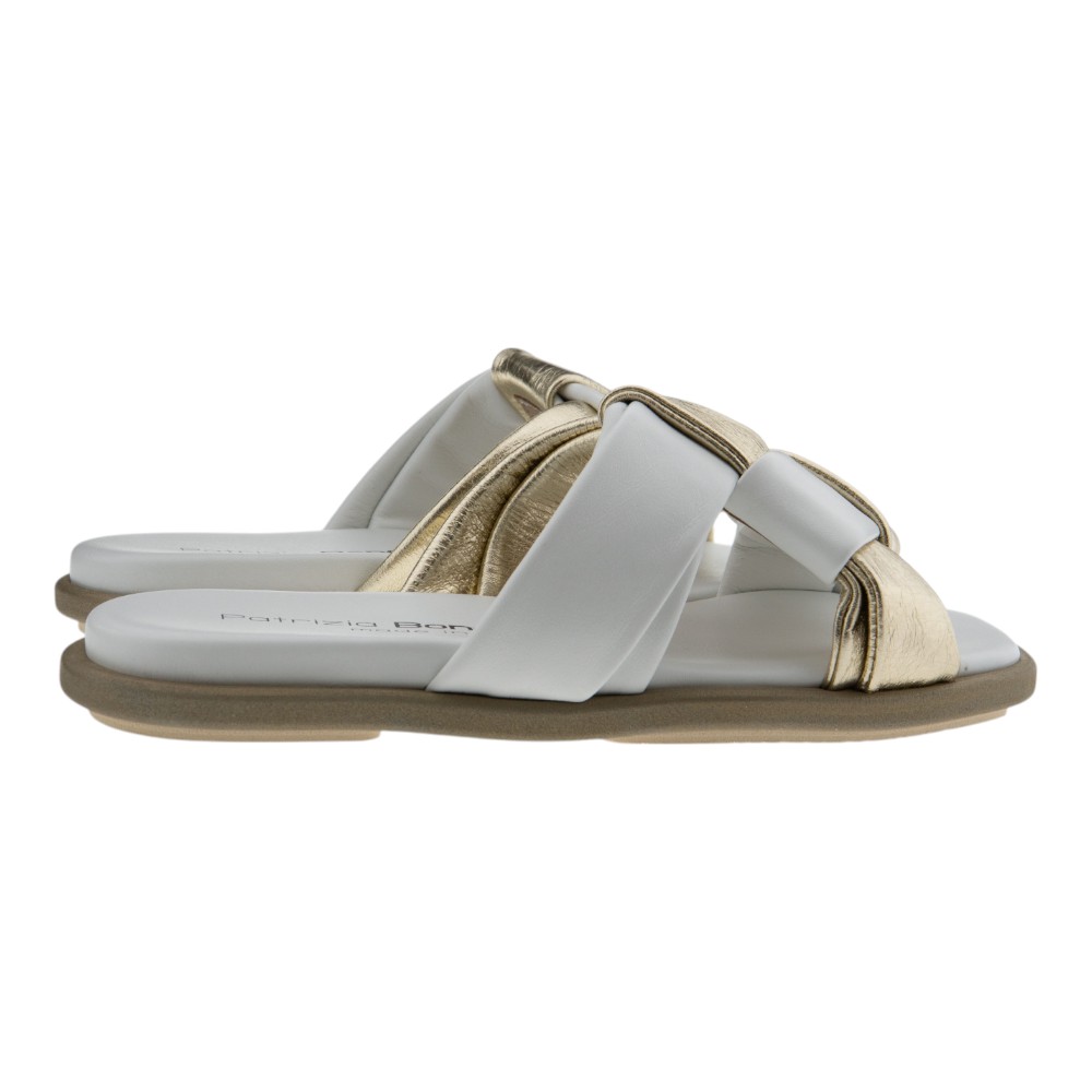 Sandalias blancas planas Patrizia Bonfanti: diseño y versatilidad en Gallery foto 4