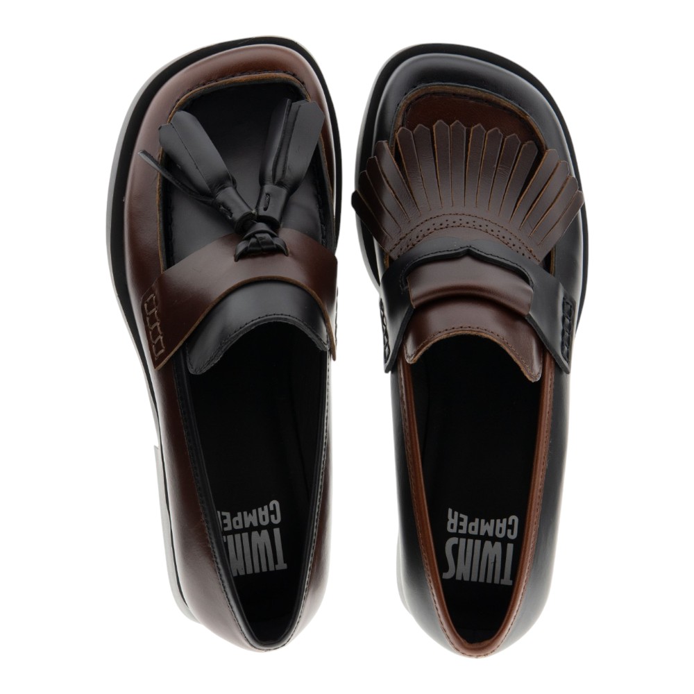 Mocasines mujer negro y marrón borlas y flecos Camper | Gallery Carrilé foto 2