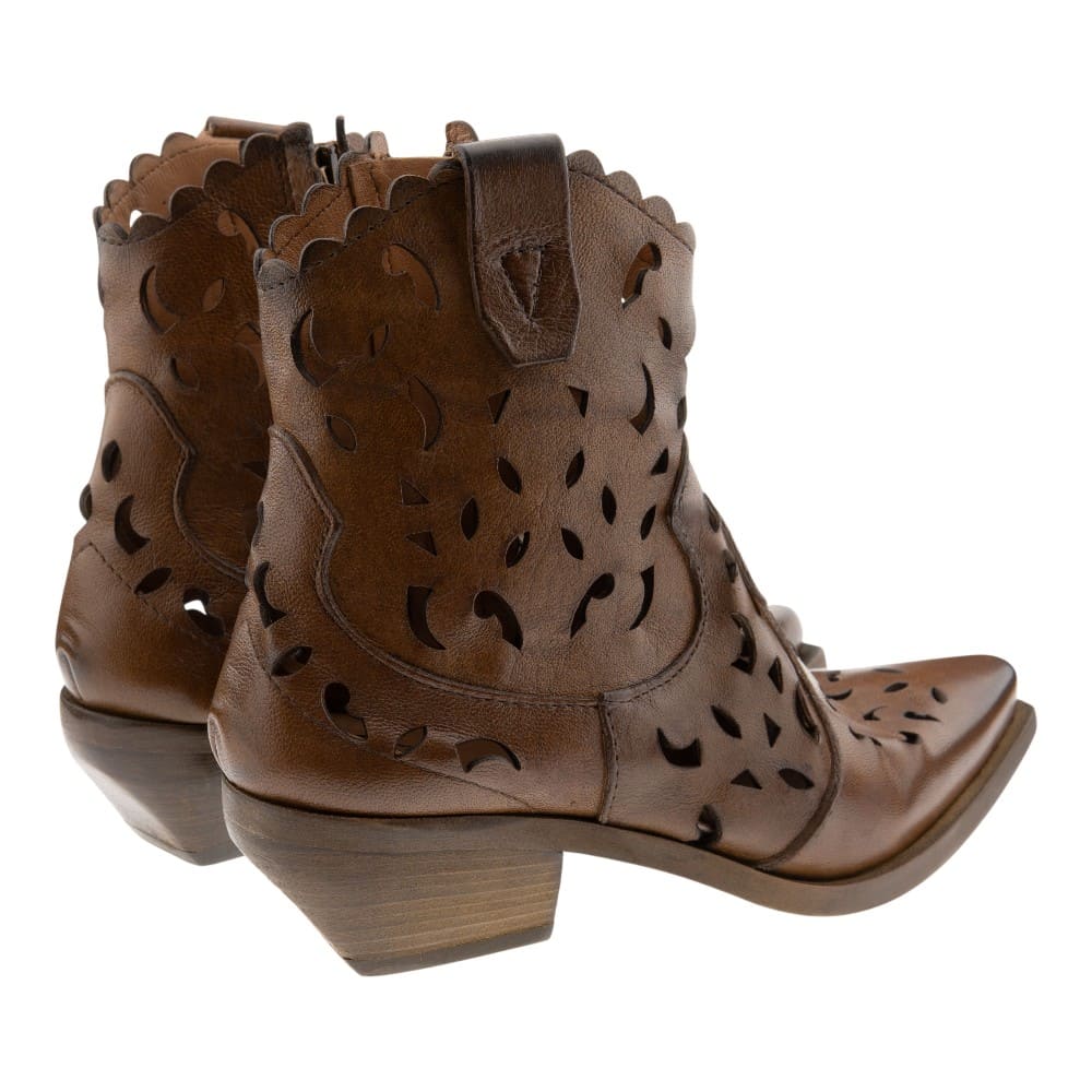Botines camperos Zoe en piel marrón | Estilo western foto 4