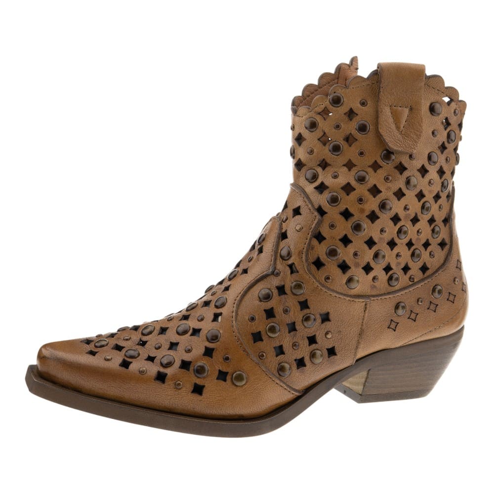 Botines camperos calados Zoe con tachas | Estilo western foto 3