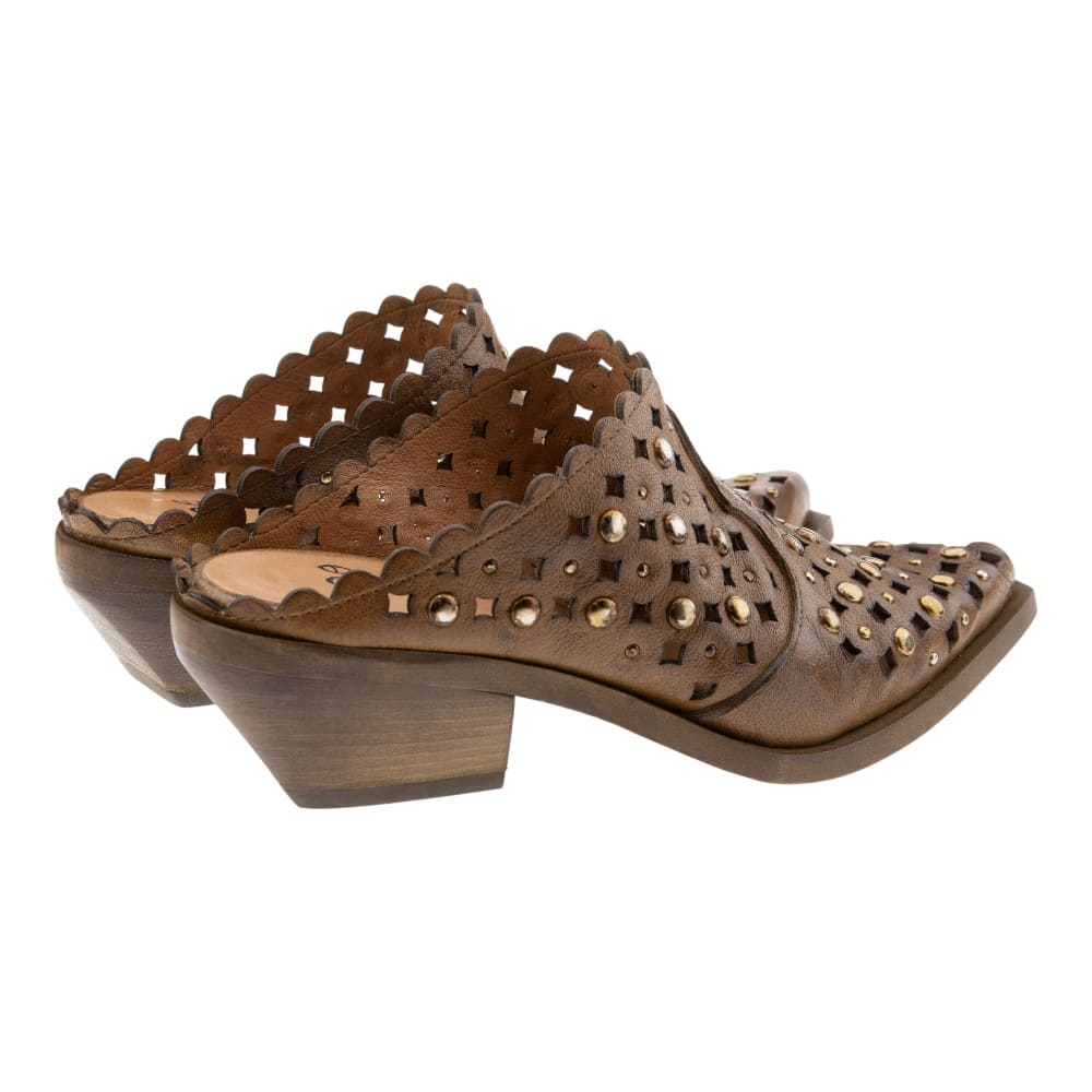 Zuecos piel tacón Zoe con tachas | Estilo western foto 4