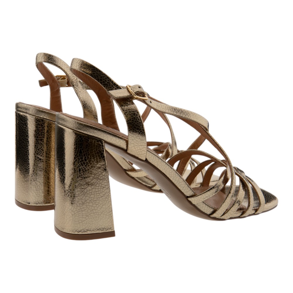 Sandalias tacón doradas Bibi Lou para mujer - Elegancia y estilo en Carrilé foto 4