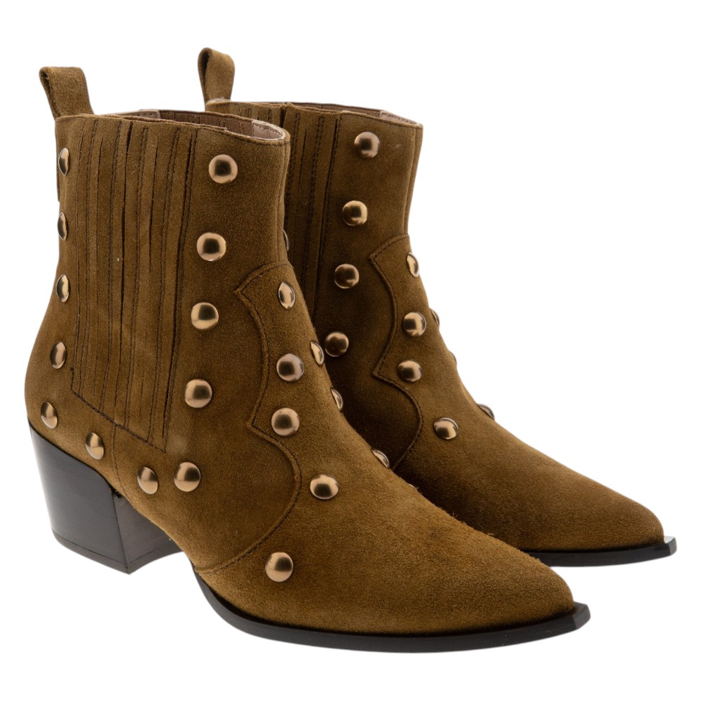 Botines camperos ante cuero tachuelas Miuxa Marlene