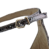 Sandalias Metalizadas Efecto Serpiente Lola Cruz | Elegancia y Tendencia | Gallery Carrile foto 7